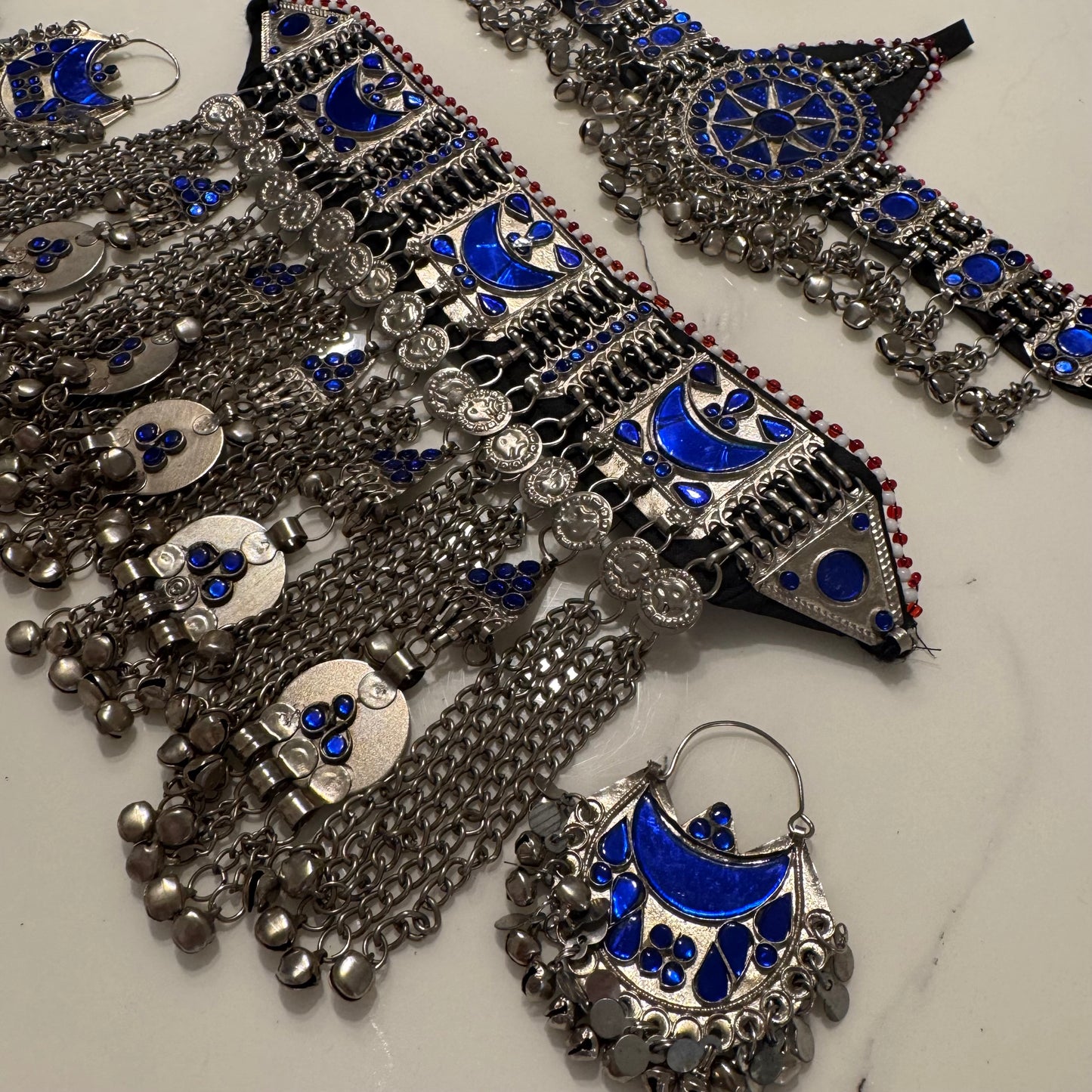 Moon set in dark blue - مهتاب